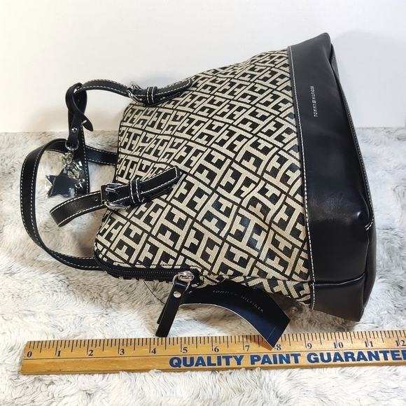 NWT Tommy Hilfiger Black and Tan In Signature Canvas Print Satchel - Picture 11 of 12